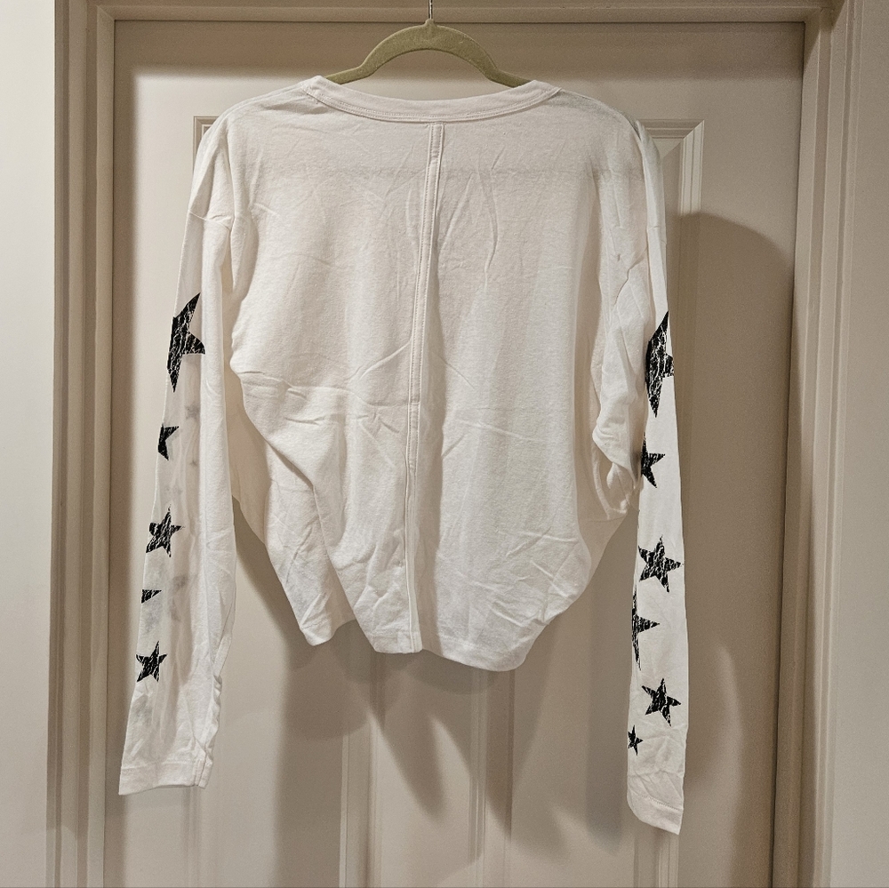 Free People Melrose Graphic Tee Long Sleeve ScoopNeck Crackle Stars XS White NWT - Picture 11 of 15